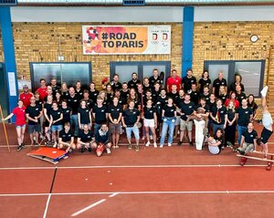 Das IAT Team vor Start der olympischen Sommerspiele 2024 (Foto: IAT) Das IAT Team vor Start der olympischen Sommerspiele 2024 (Foto: IAT)