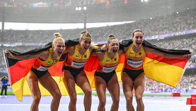 "Olympia, Paris 2024, 4 x 100 m, Frauen Finale, Deutschlands Lisa Mayer, Rebekka Haase, Gina Lückenkemper und Alexandra Burghardt" (l-r) (Foto: picture alliance | dpa | Sven Hoppe)